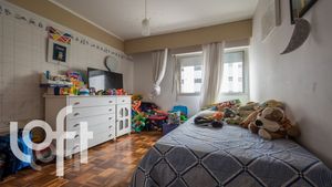 Image 3 - 325374