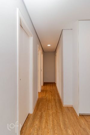 Image 39 - 325492