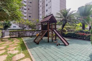 Image 62 - 325492