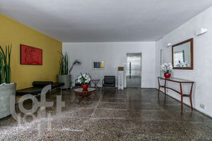 Image 34 - 325496