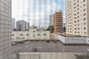 Image 32 - 325570