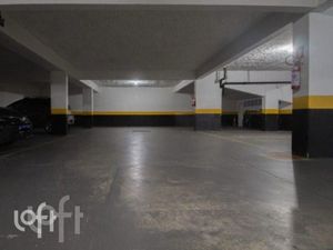 Image 41 - 325570