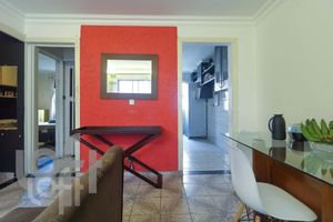 Image 9 - 325822