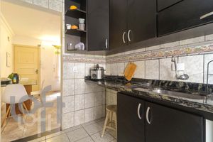 Image 13 - 325822