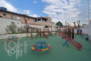 Image 17 - 325822