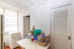 Image 35 - 326022