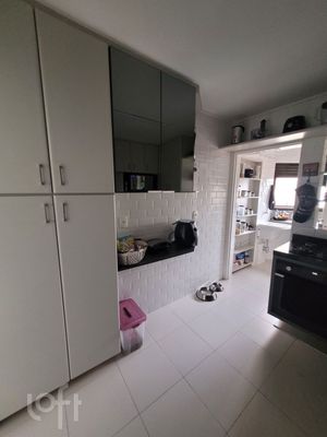 Image 9 - 326048