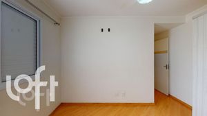 Image 4 - 326128