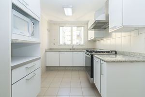 Image 12 - 326133