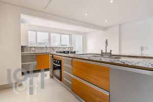 Image 20 - 326139