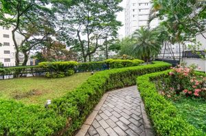 Image 46 - 326340
