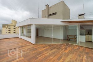 Image 29 - 326345