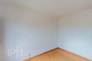 Image 19 - 326345