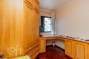 Image 19 - 326888