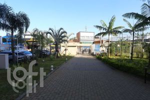 Image 40 - 326889