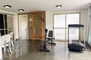 Image 7 - 327258
