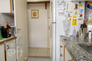 Image 14 - 327258