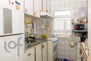 Image 10 - 327258