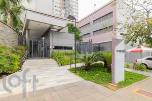 Image 20 - 327276