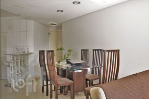 Image 11 - 327630