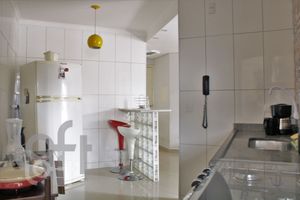 Image 17 - 327630