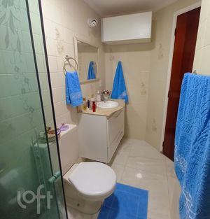 Image 17 - 327650