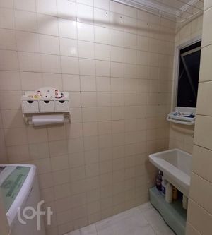 Image 7 - 327650