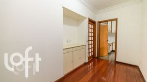 Image 20 - 327801