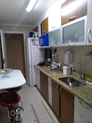 Image 2 - 327819