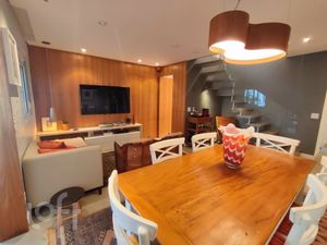 Image 15 - 327898