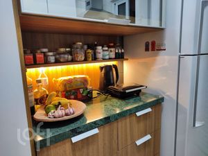 Image 19 - 327898