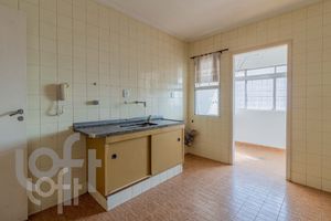 Image 13 - 327933