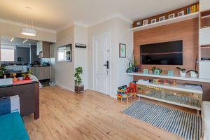 Image 6 - 328037