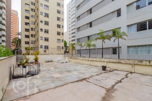 Image 30 - 328098