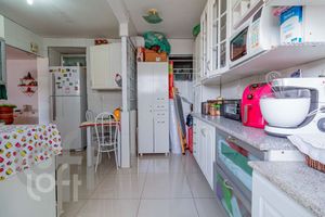 Image 19 - 328328