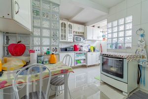 Image 26 - 328328