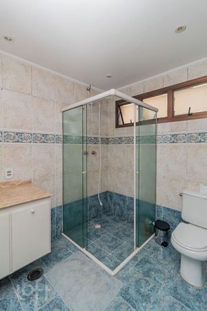 Image 32 - 328587