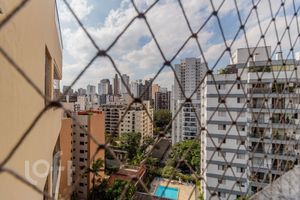 Image 17 - 328587