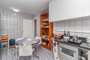 Image 37 - 328587