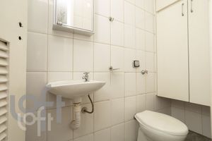 Image 17 - 328623