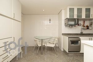 Image 21 - 328623