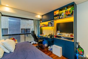 Image 32 - 328627