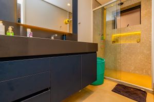Image 35 - 328627