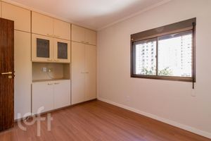 Image 37 - 328715