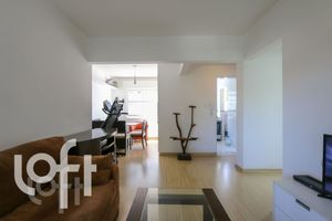 Image 15 - 328757