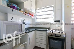 Image 19 - 328757