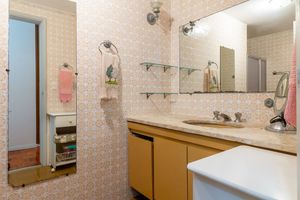 Image 38 - 328815