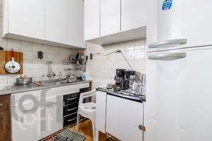 Image 14 - 328905
