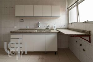 Image 22 - 328942