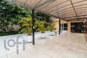 Image 7 - 328943